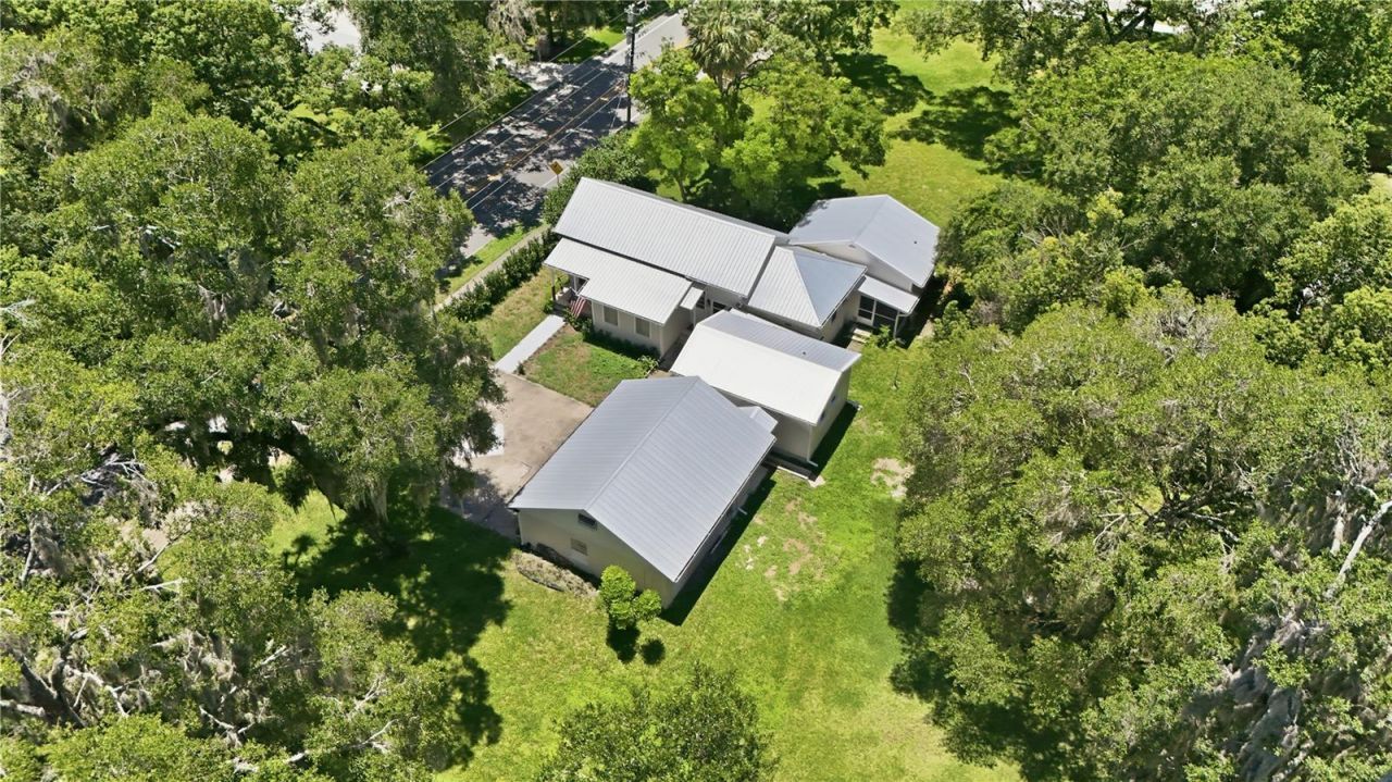128 N Lakeview Drive, Lake Helen, FL 32744 Photo