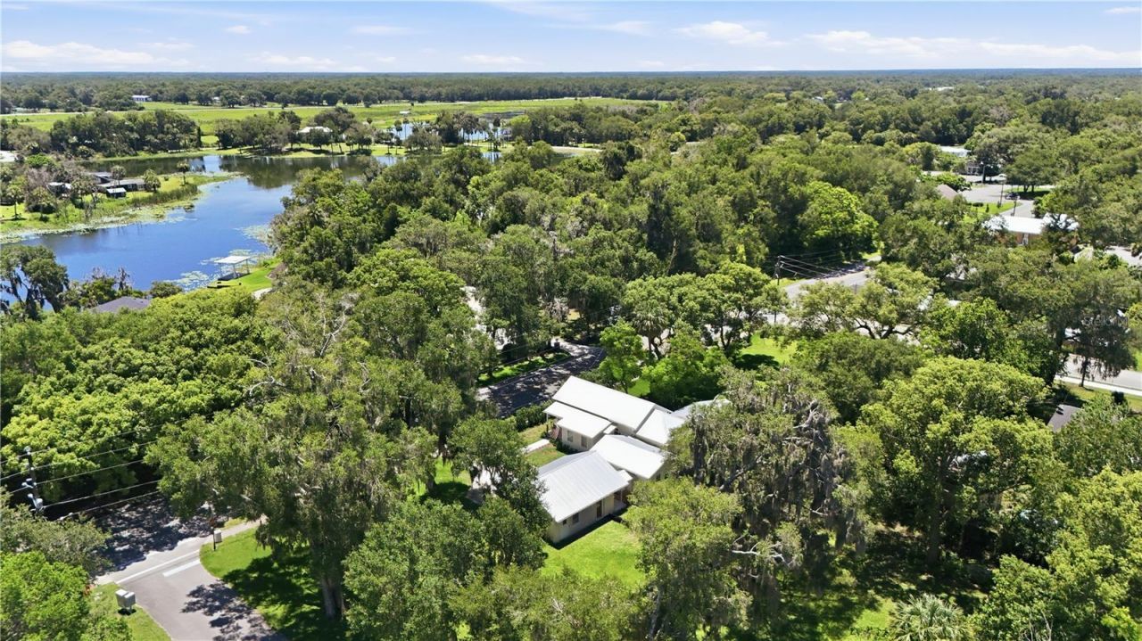 128 N Lakeview Drive, Lake Helen, FL 32744 Photo