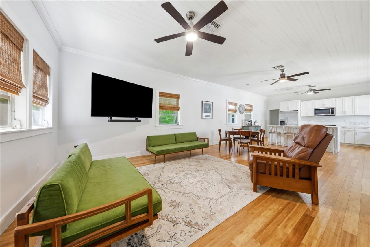 128 N Lakeview Drive, Lake Helen, FL 32744 Photo