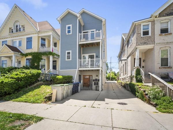 1641 N Franklin PLACE, Unit 3, Milwaukee, WI 53202