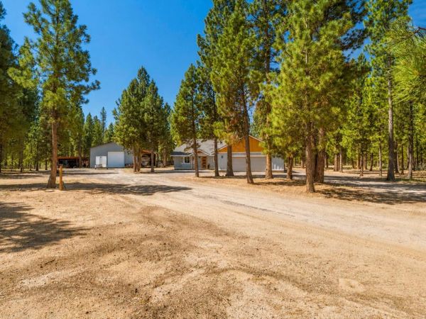 2716 Boone Circle, La Pine, OR 97739