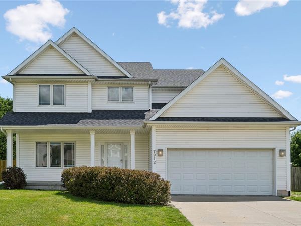 7912 Aspen Drive, West Des Moines, IA 50266
