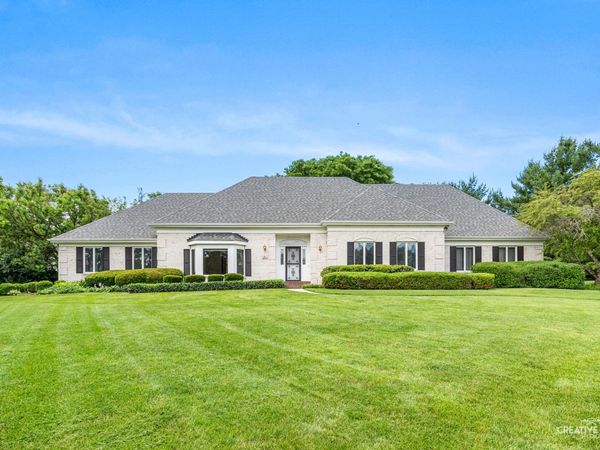 10 Century Court , Oswego, IL 60543