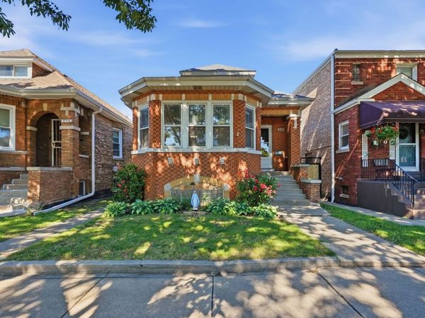 6514 S Kedvale Avenue , Chicago, IL 60629