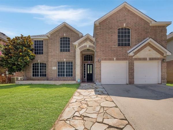 4703 Enchanted Bay Boulevard, Arlington, TX 76016
