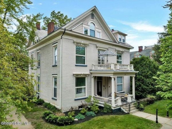 143 Caroline Street, Unit 6, Saratoga Springs, NY 12866