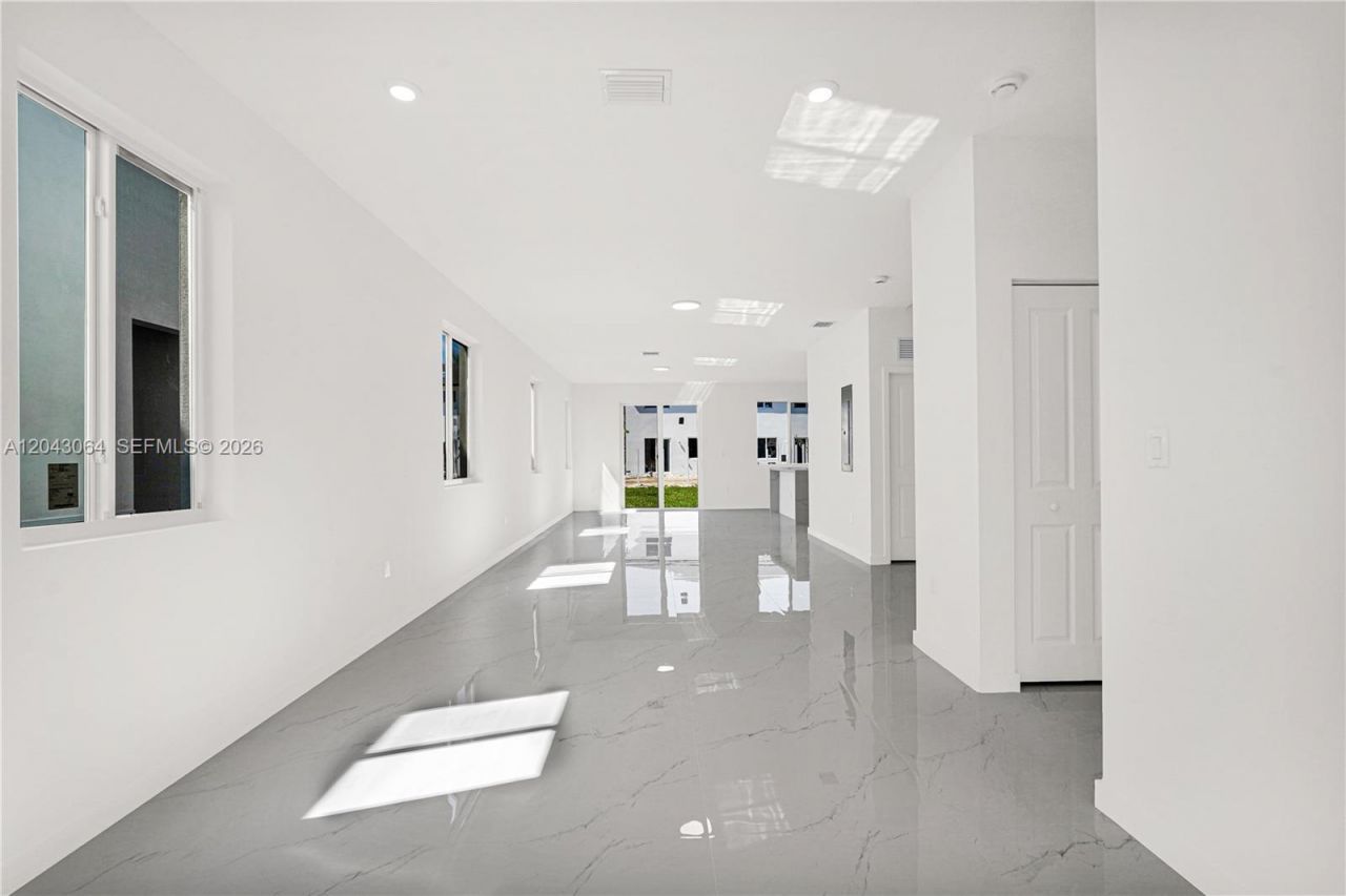22555 SW 125th Ave, Unit 13A, Miami, FL 33170 Photo