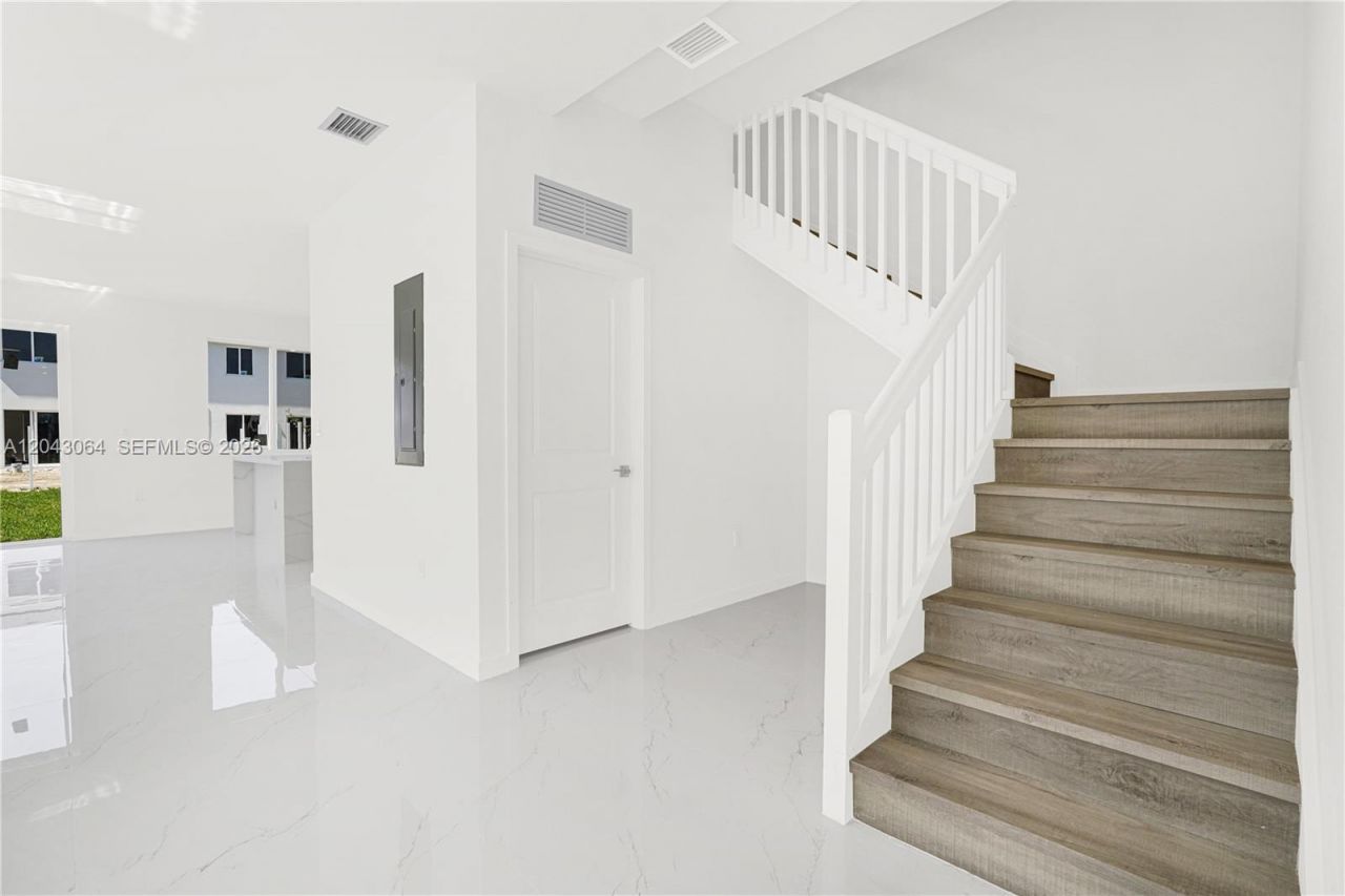 22555 SW 125th Ave, Unit 13A, Miami, FL 33170 Photo