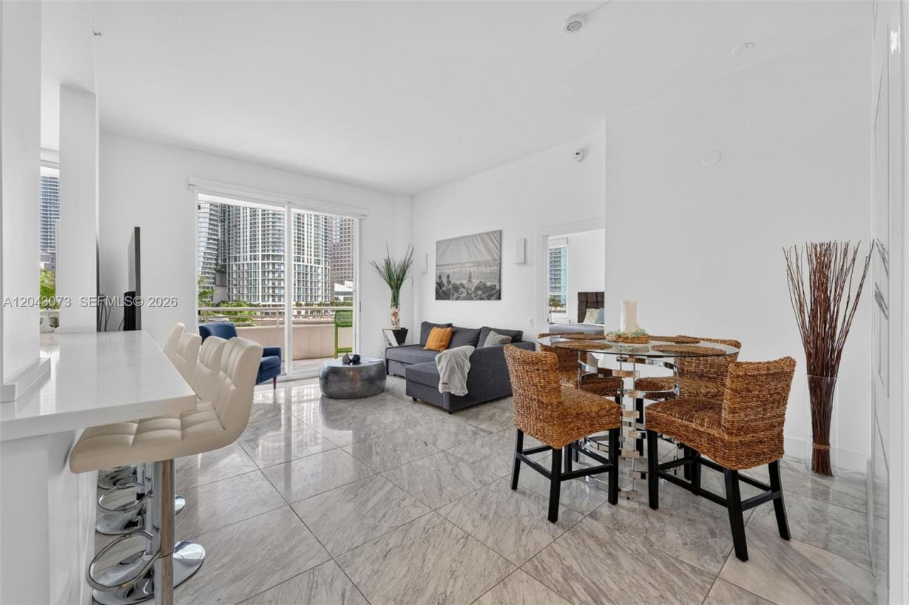 888 Brickell Key Dr , Unit 404, Miami, FL 33131 Photo