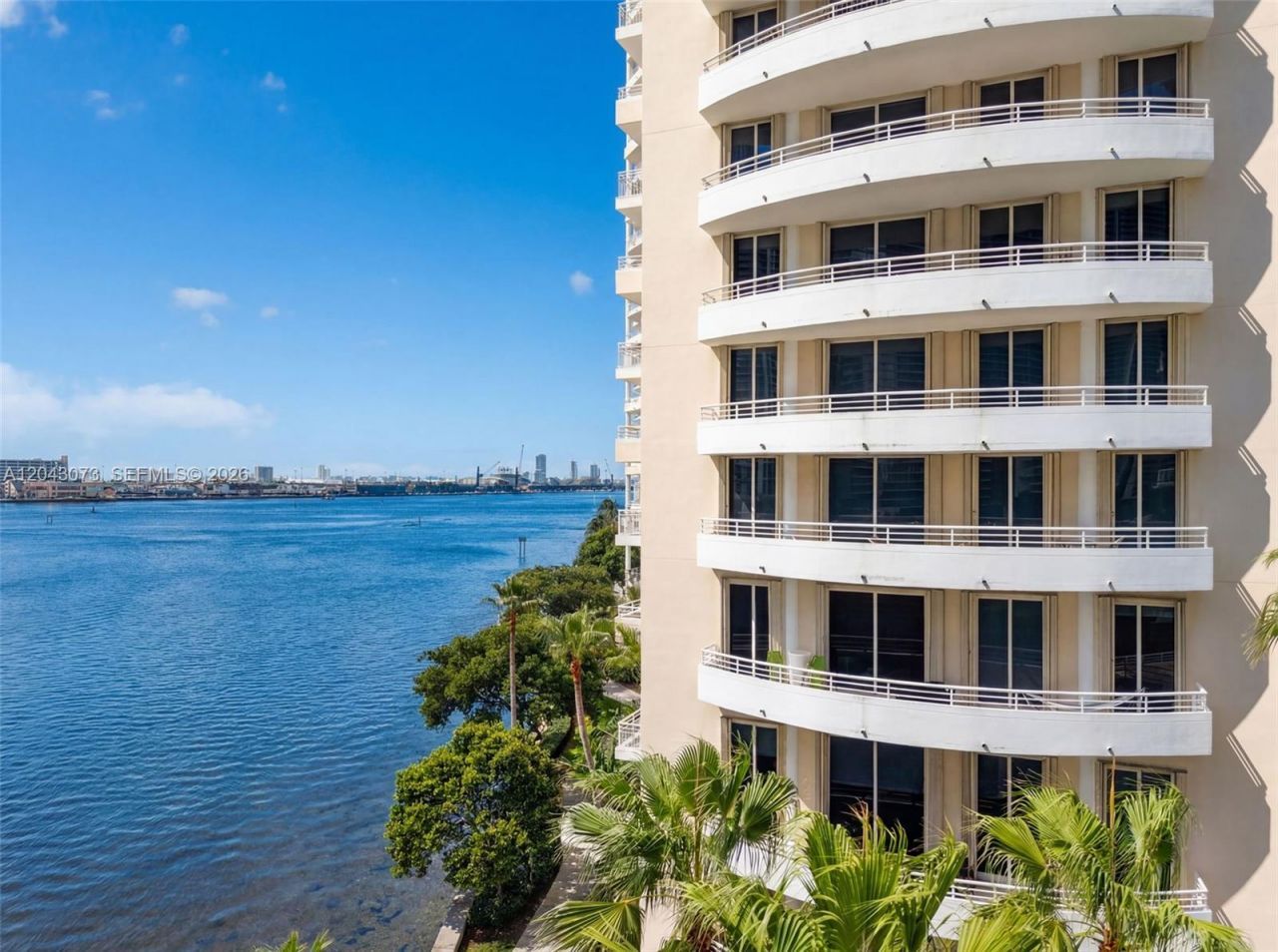 888 Brickell Key Dr , Unit 404, Miami, FL 33131 Photo