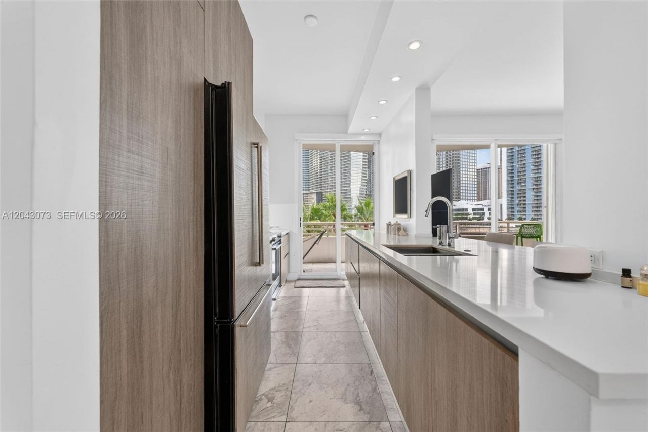 888 Brickell Key Dr , Unit 404, Miami, FL 33131 Photo