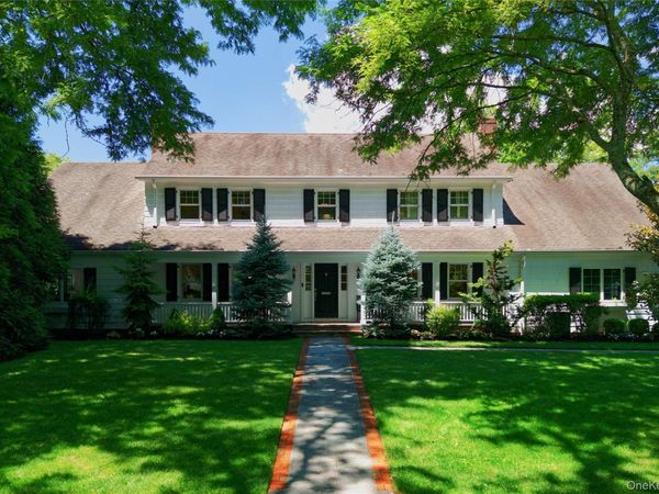 77 Brookside Drive, Manhasset, NY 11030