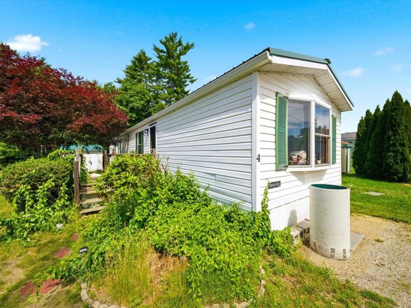 4 Balsam Lane, Lee, NH 03861