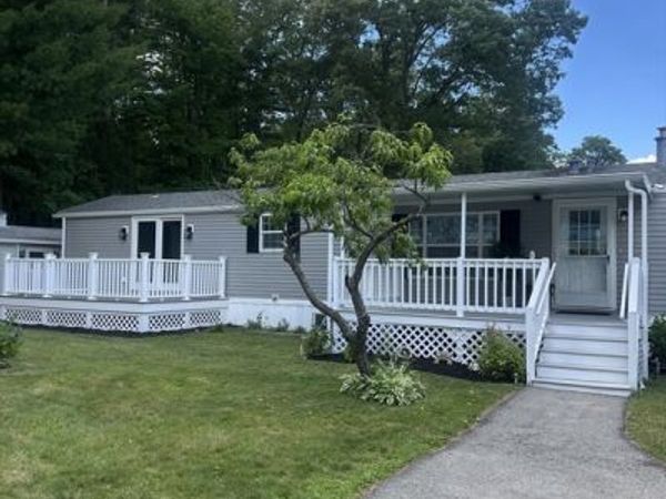 8 2nd Ave, Merrimac, MA 01860