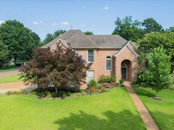 2620 SWEET OAKS CIR, Germantown, TN 38138