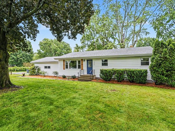 1350 N Aurilla Drive, St. Joseph, MI 49085