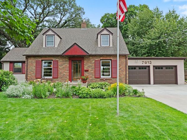 7613 49th Avenue N, New Hope, MN 55428