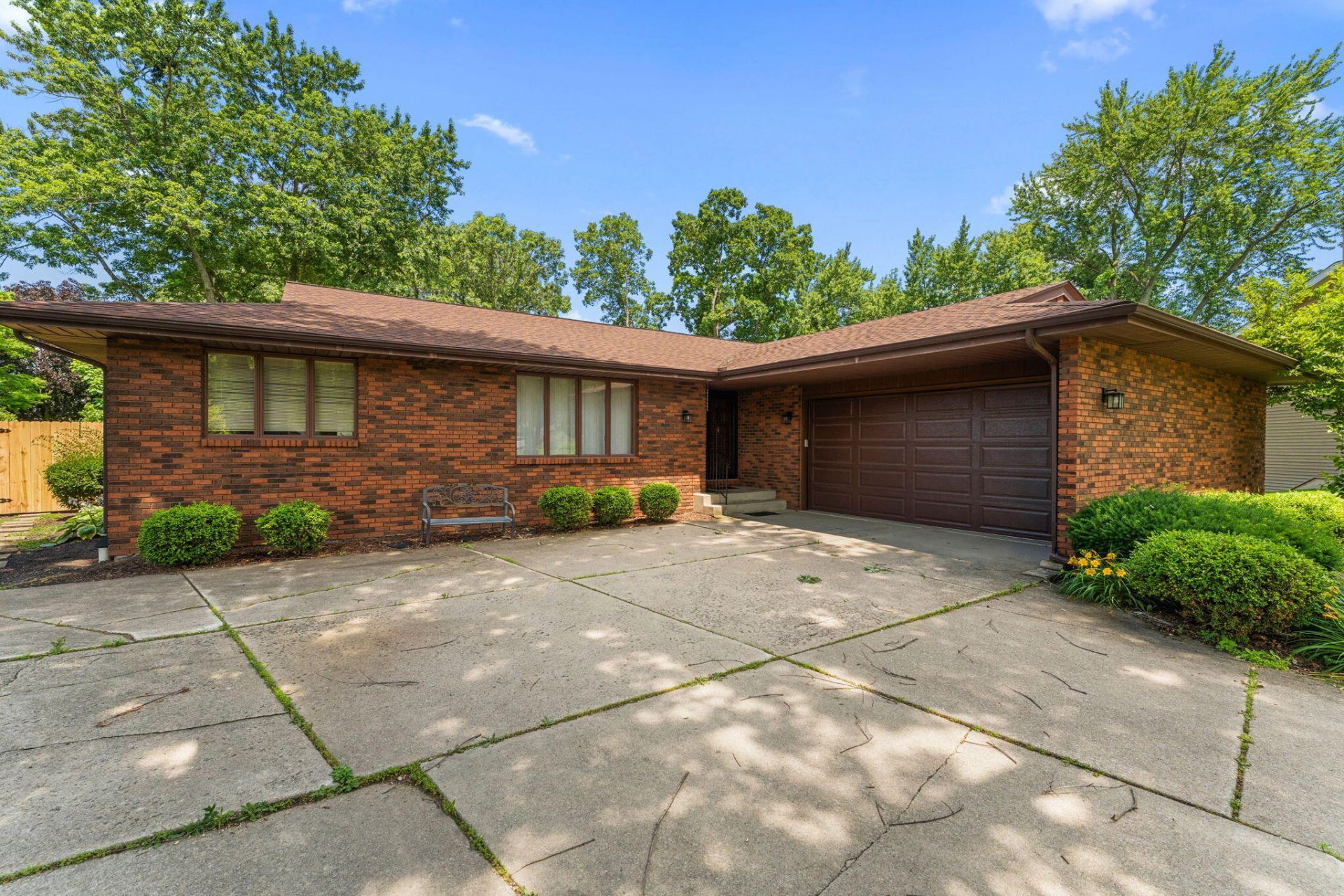 236 Grace Court, Crown Point, IN 46307 Main Photo