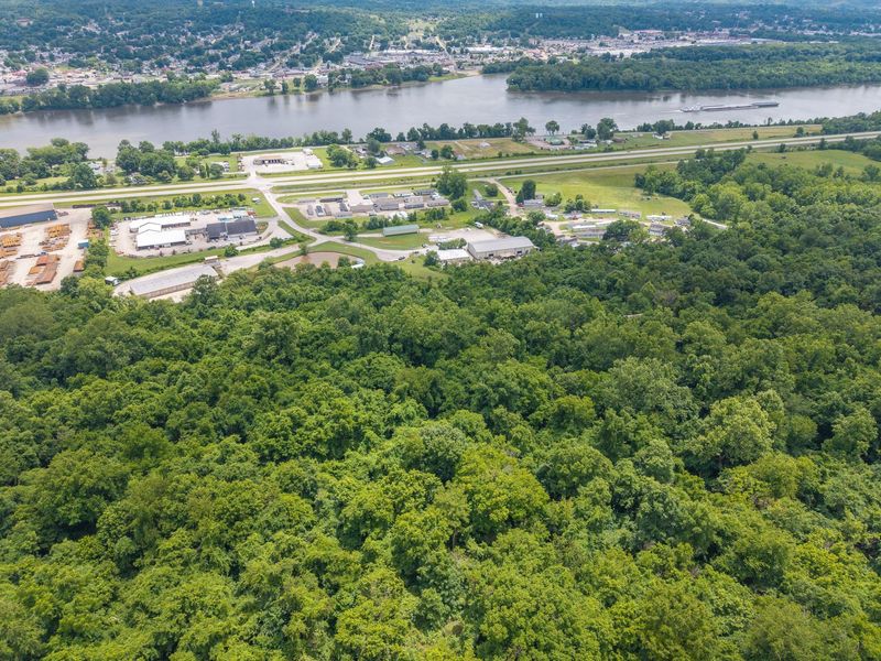 0 Ohio 7 , Belpre, OH 45714 Photo 10