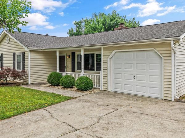 1304 Graycreek Lane, Knoxville, TN 37923