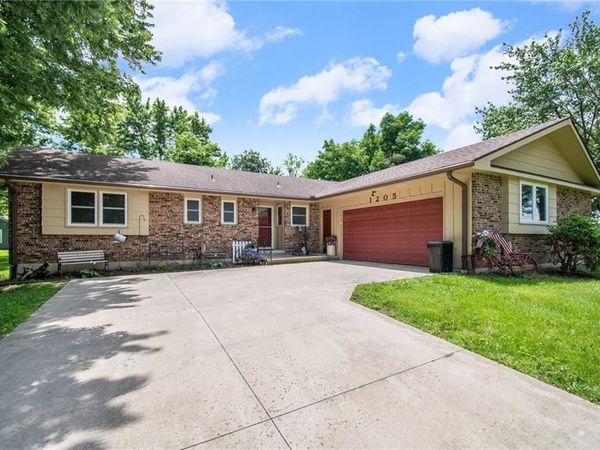 1205 W 5th Terrace, Cameron, MO 64429