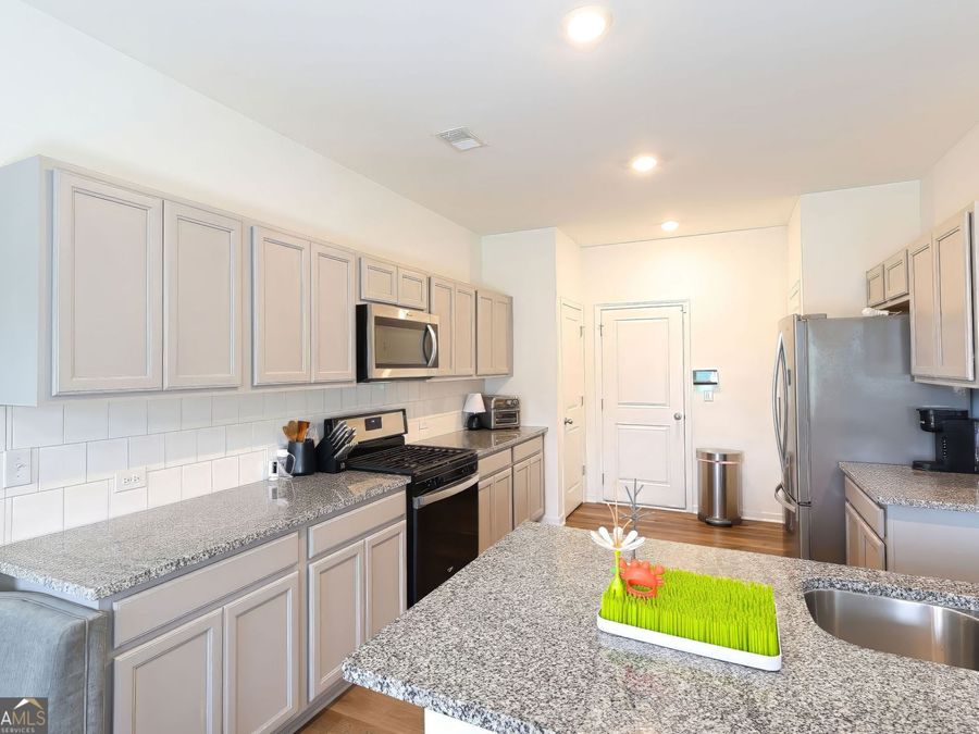 Property Image 9