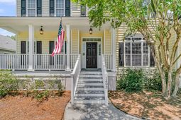 1493 Oakhurst Drive photo 4