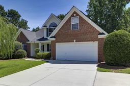 1027 Tarrytown Lane photo 4