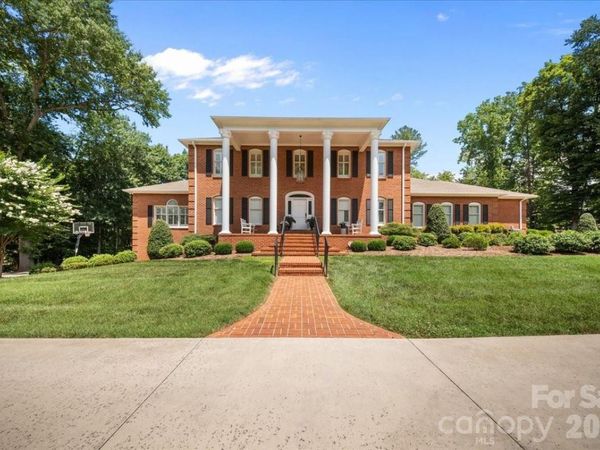 101 River Ridge Drive, Morganton, NC 28655
