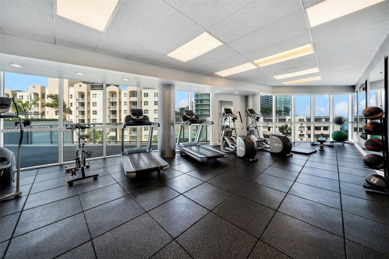 480 NE 30th St , Unit 501, Miami, FL 33137 Photo