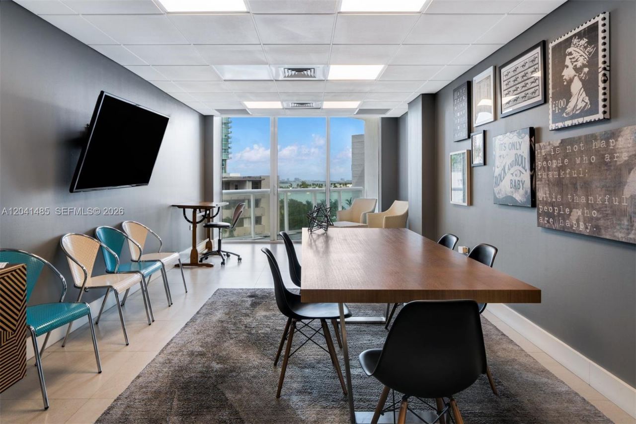 480 NE 30th St , Unit 501, Miami, FL 33137 Photo