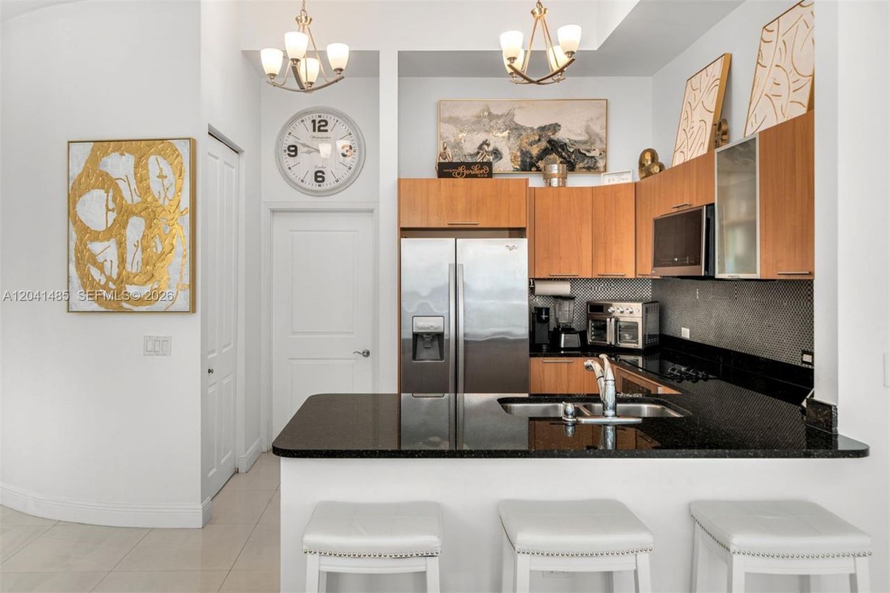 480 NE 30th St , Unit 501, Miami, FL 33137 Photo