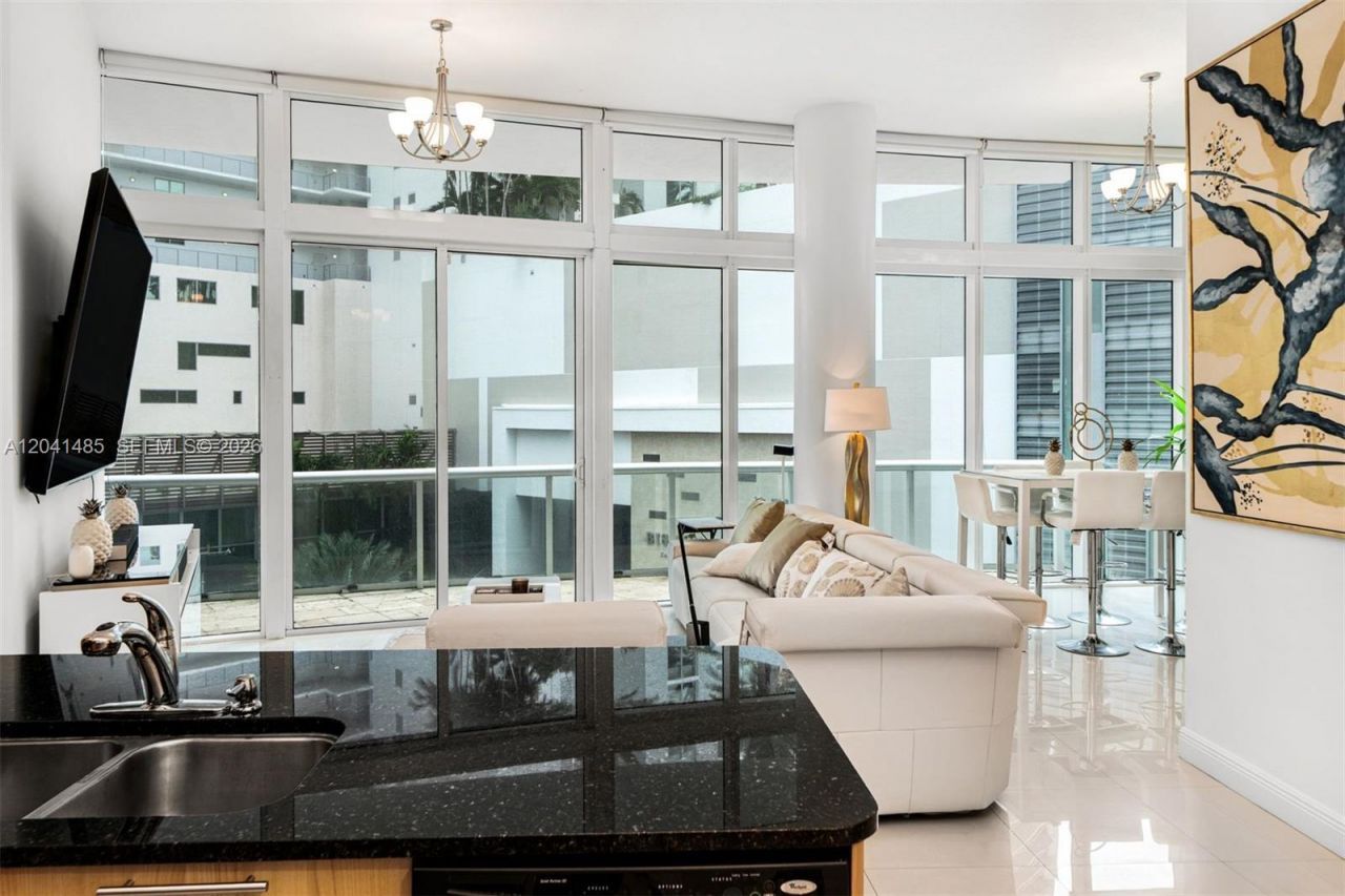 480 NE 30th St , Unit 501, Miami, FL 33137 Photo