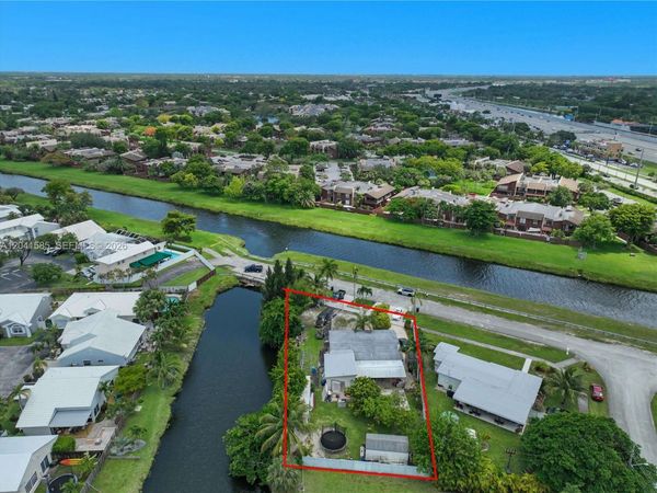 11525 Snapper Creek Dr , Miami, FL 33173