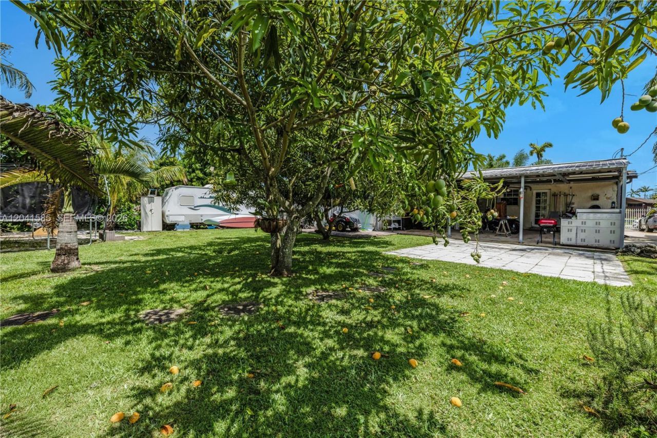 11525 Snapper Creek Dr, Miami, FL 33173 Photo