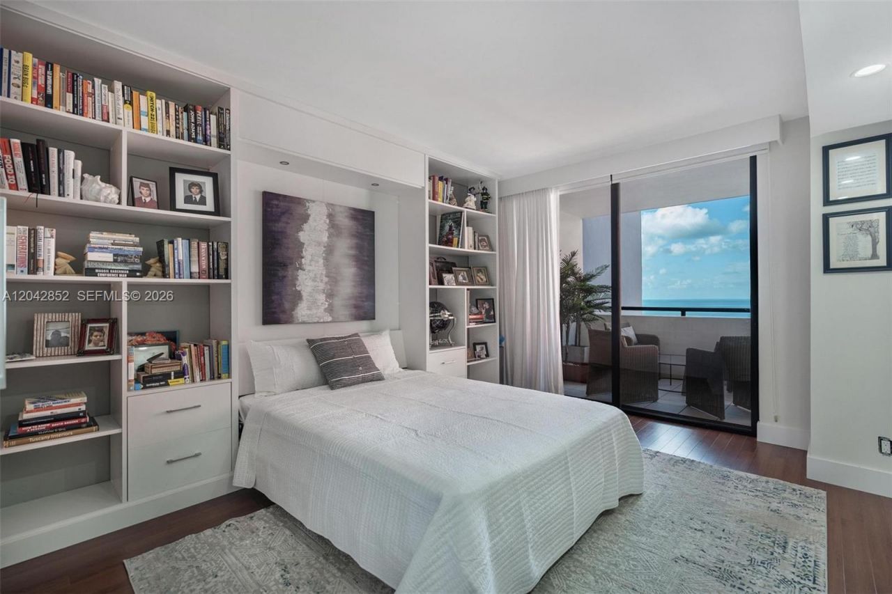 1581 Brickell Ave, Unit 1805, Miami, FL 33129 Photo