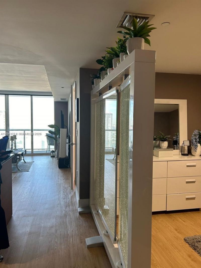 50 Biscayne Blvd , Unit 4607, Miami, FL 33132 Photo