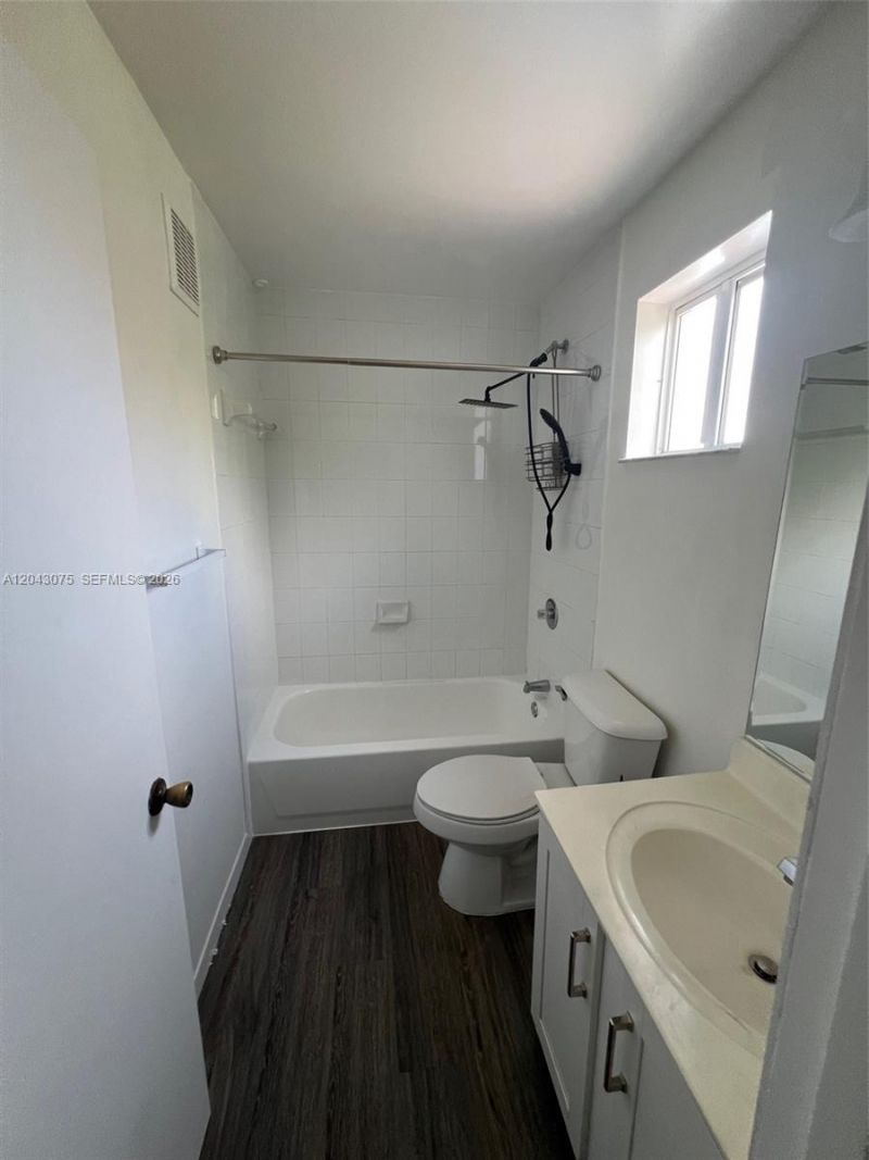 6975 NW 173rd Dr , Unit 2007, Hialeah, FL 33015 Photo
