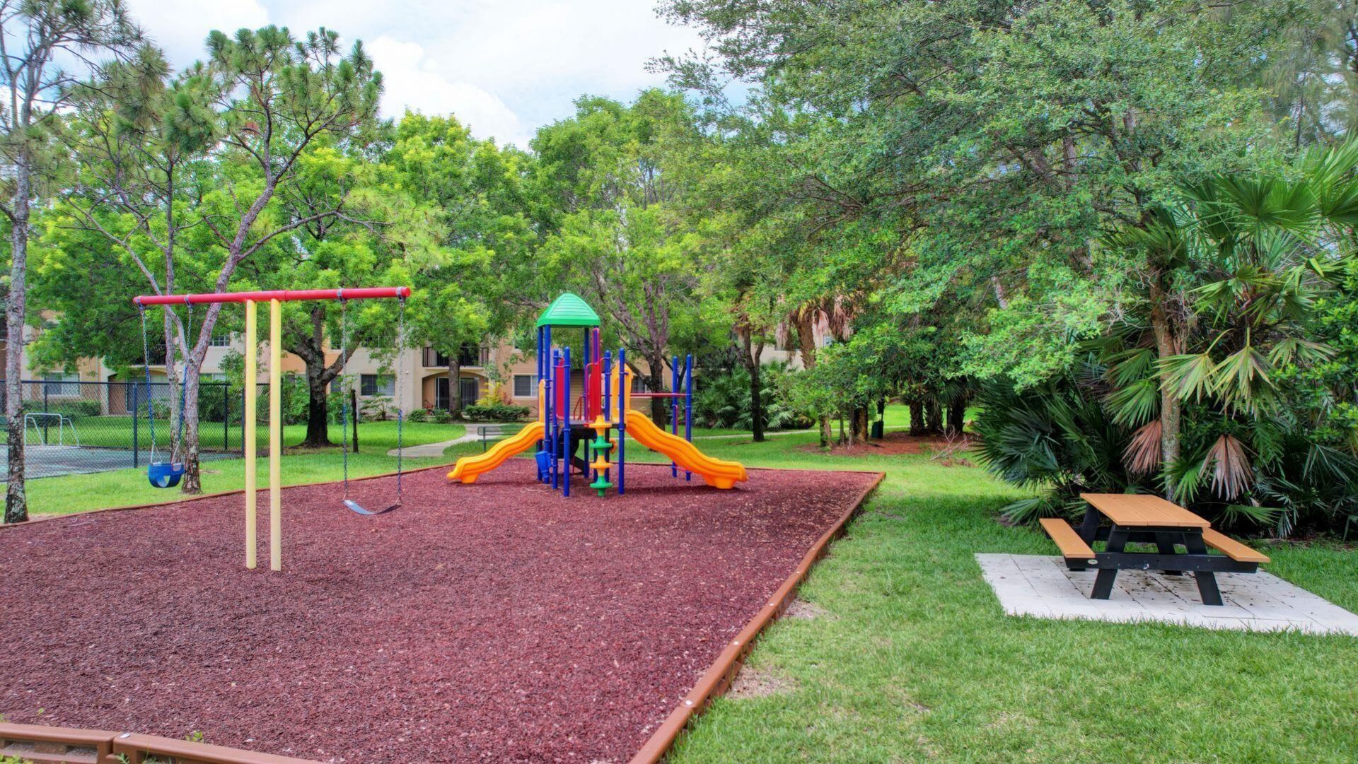 300 Crestwood Court N, Unit 307, Royal Palm Beach, FL 33411 Photo
