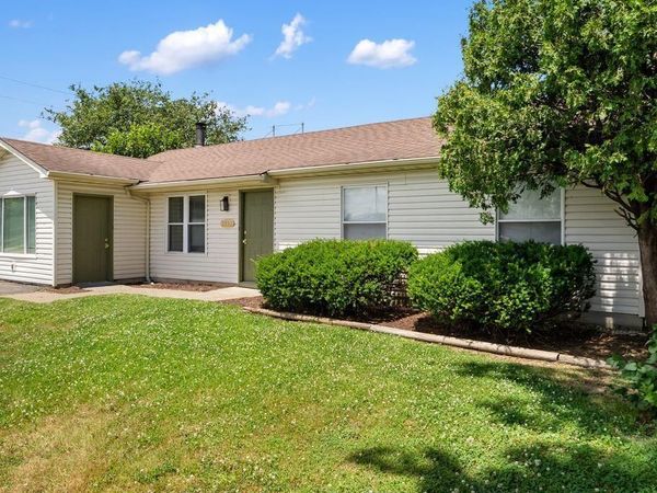 2156 Bridlewood Boulevard, Obetz, OH 43207