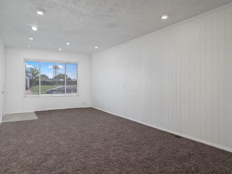 2156 Bridlewood Boulevard, Obetz, OH 43207 Photo 16