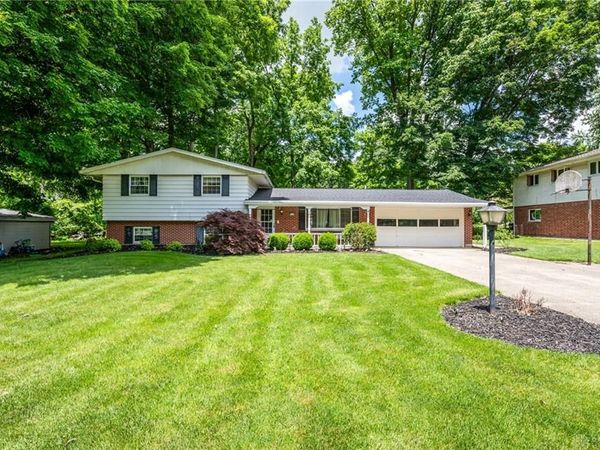 2718 Bahns Drive, Beavercreek, OH 45434