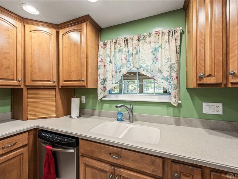 2718 Bahns Drive, Beavercreek, OH 45434 Photo 14
