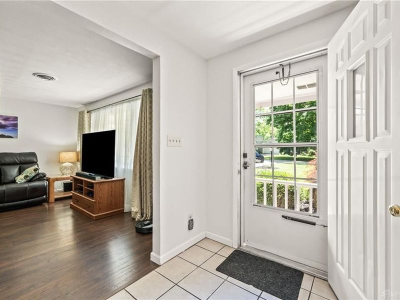 2718 Bahns Drive, Beavercreek, OH 45434 Photo 7