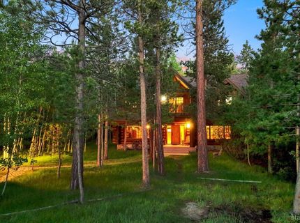 3838 Meadow Road, South Lake Tahoe, CA 96150 Photo
