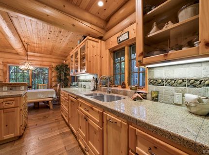 3838 Meadow Road, South Lake Tahoe, CA 96150 Photo