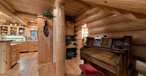 3838 Meadow Road, South Lake Tahoe, CA 96150 Photo