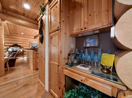 3838 Meadow Road, South Lake Tahoe, CA 96150 Photo