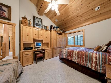 3838 Meadow Road, South Lake Tahoe, CA 96150 Photo