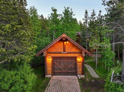 3838 Meadow Road, South Lake Tahoe, CA 96150 Photo